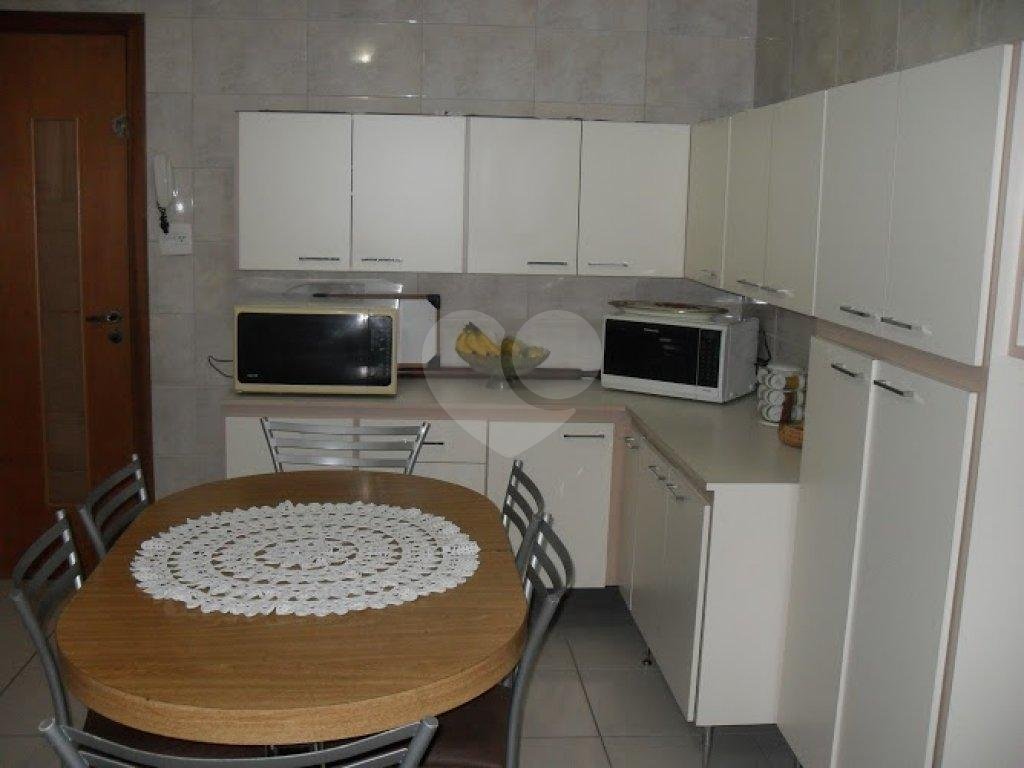 CASA TÉRREA em ÁGUA FRIA