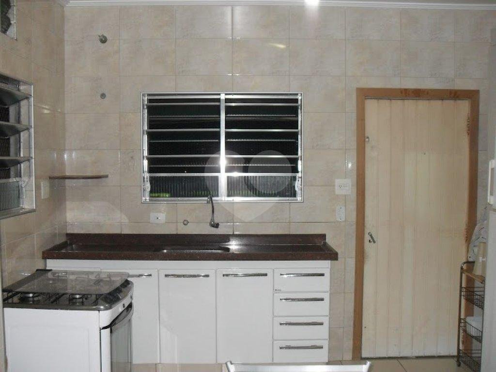 CASA TÉRREA em ÁGUA FRIA