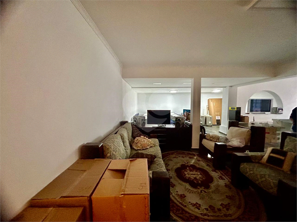 Sobrado Jardim São Paulo | 3 Suítes | 450m² | 4 Vagas | Salão de Festas