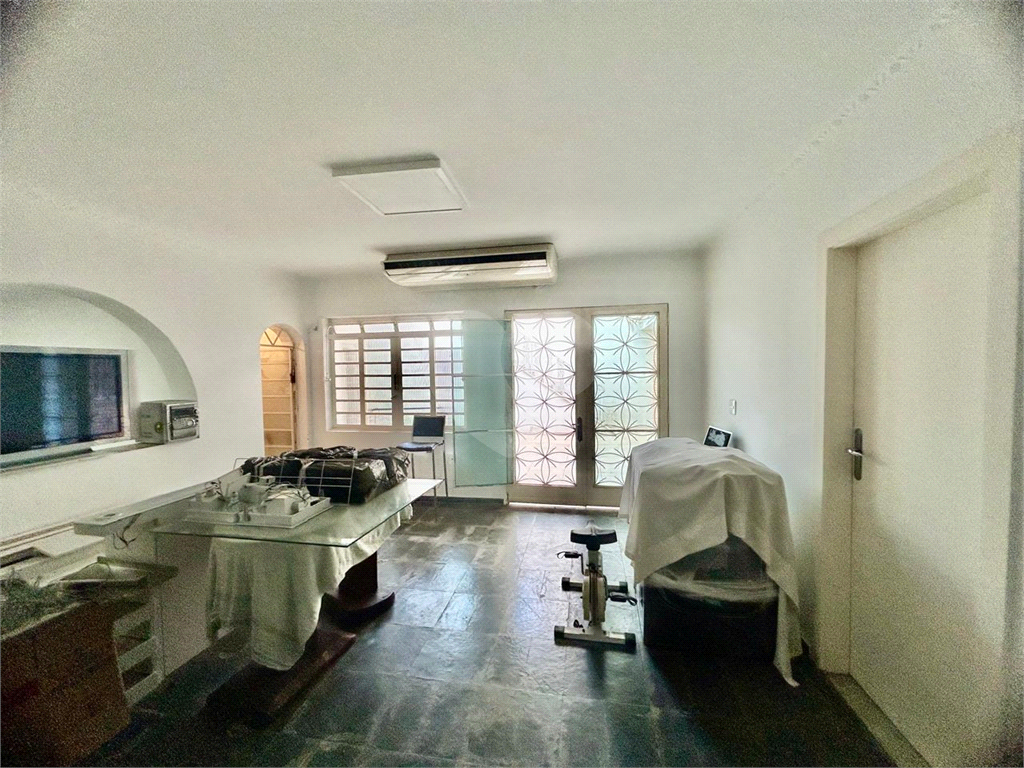 Sobrado Jardim São Paulo | 3 Suítes | 450m² | 4 Vagas | Salão de Festas