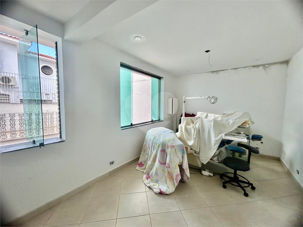 Sobrado Jardim São Paulo | 3 Suítes | 450m² | 4 Vagas | Salão de Festas