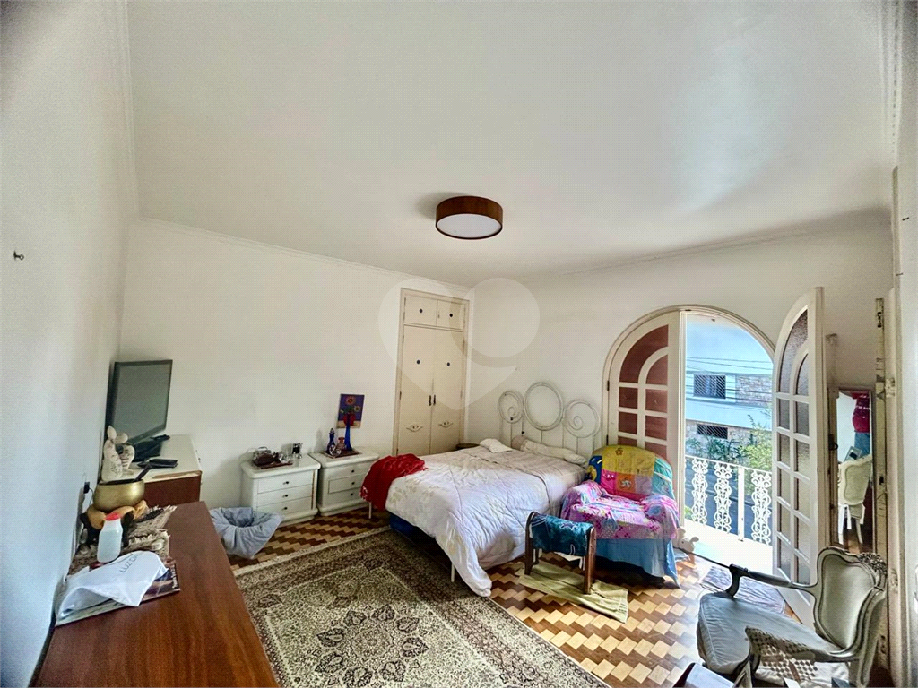 Sobrado Jardim São Paulo | 3 Suítes | 450m² | 4 Vagas | Salão de Festas