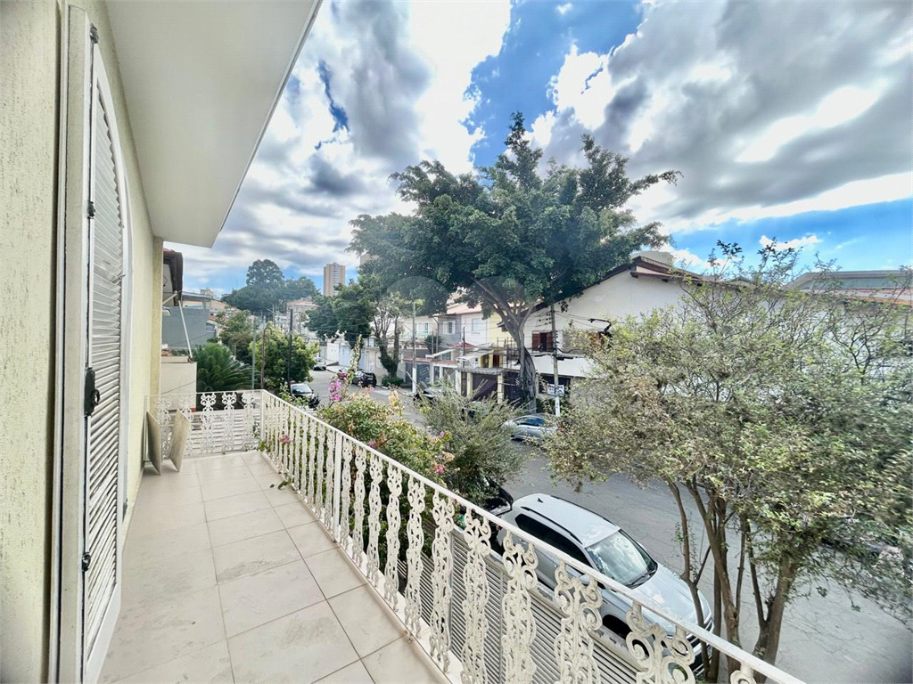 Sobrado Jardim São Paulo | 3 Suítes | 450m² | 4 Vagas | Salão de Festas