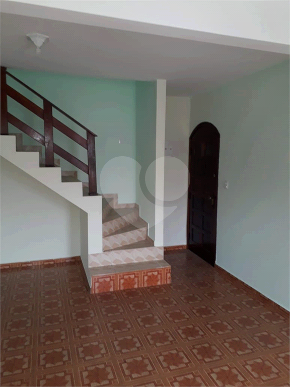 Sobrado à venda com 3 quartos, 215m² - Foto 2