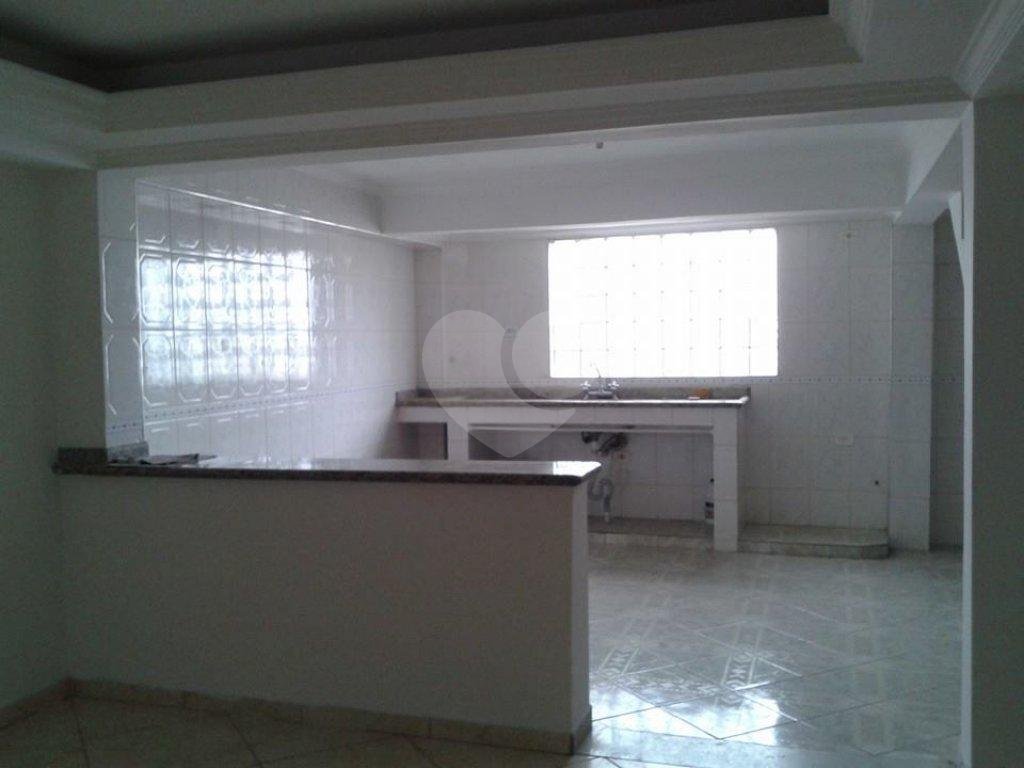  terreno  400 mt  8x50  com seis casas parada inglesa