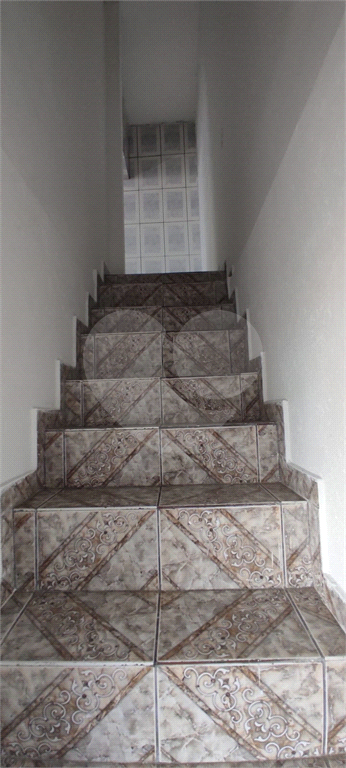  terreno  400 mt  8x50  com seis casas parada inglesa