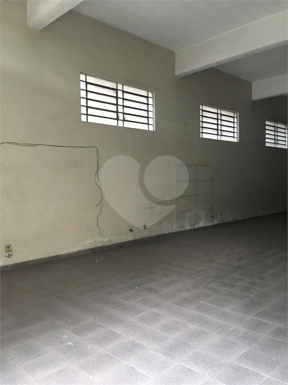 PRÉDIO INTEIRO em JARDIM BRASIL (ZONA NORTE)
