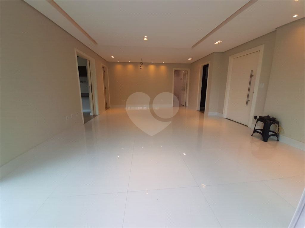 Apartamento amplo de alto padrão no Jardim São Paulo