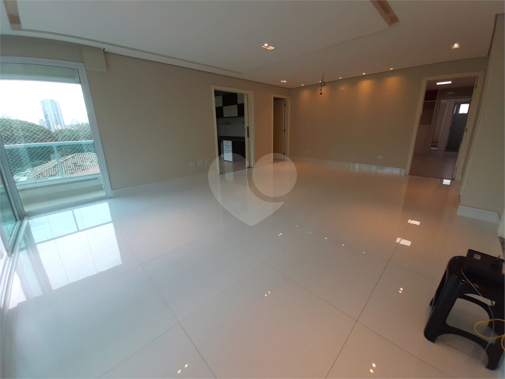 Apartamento amplo de alto padrão no Jardim São Paulo