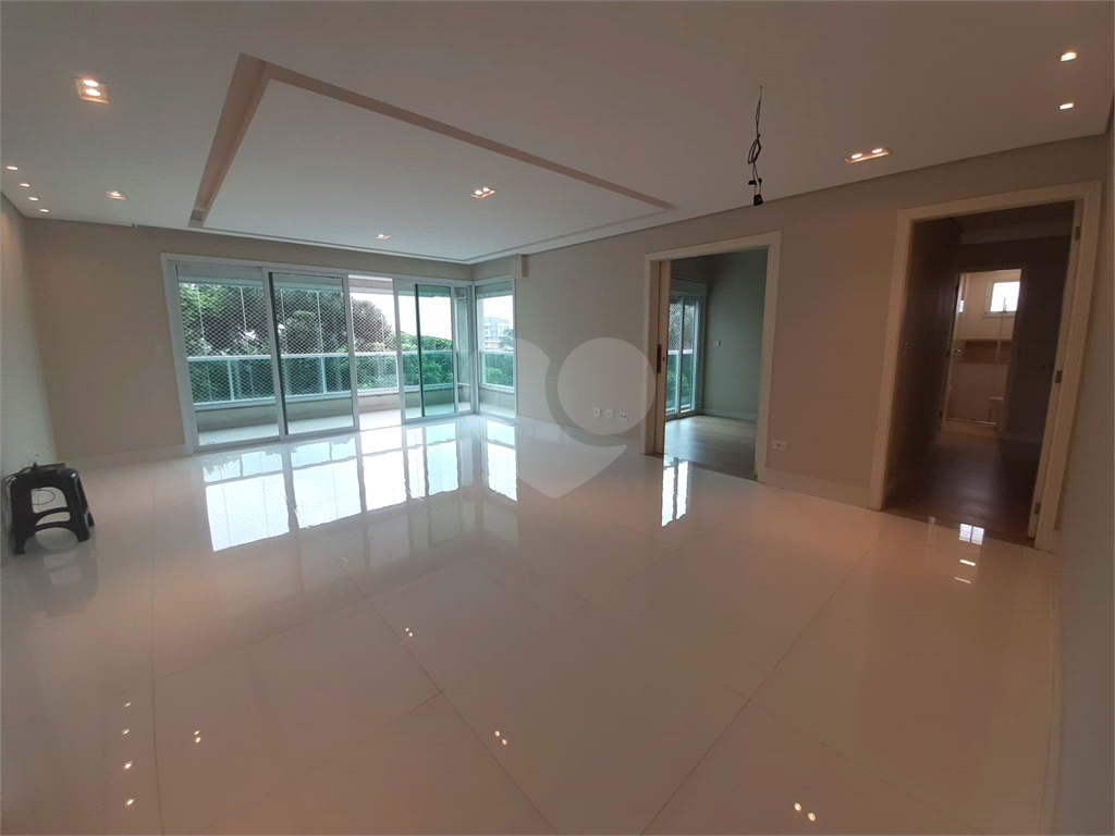 Apartamento amplo de alto padrão no Jardim São Paulo