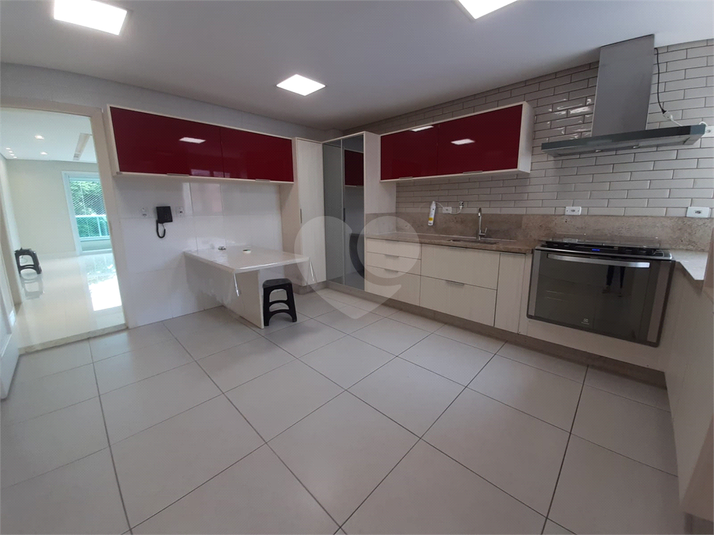 Apartamento amplo de alto padrão no Jardim São Paulo