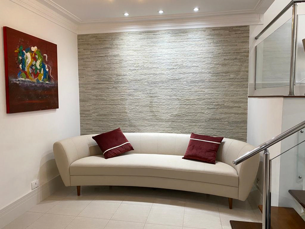 TRIPLEX em SANTANA