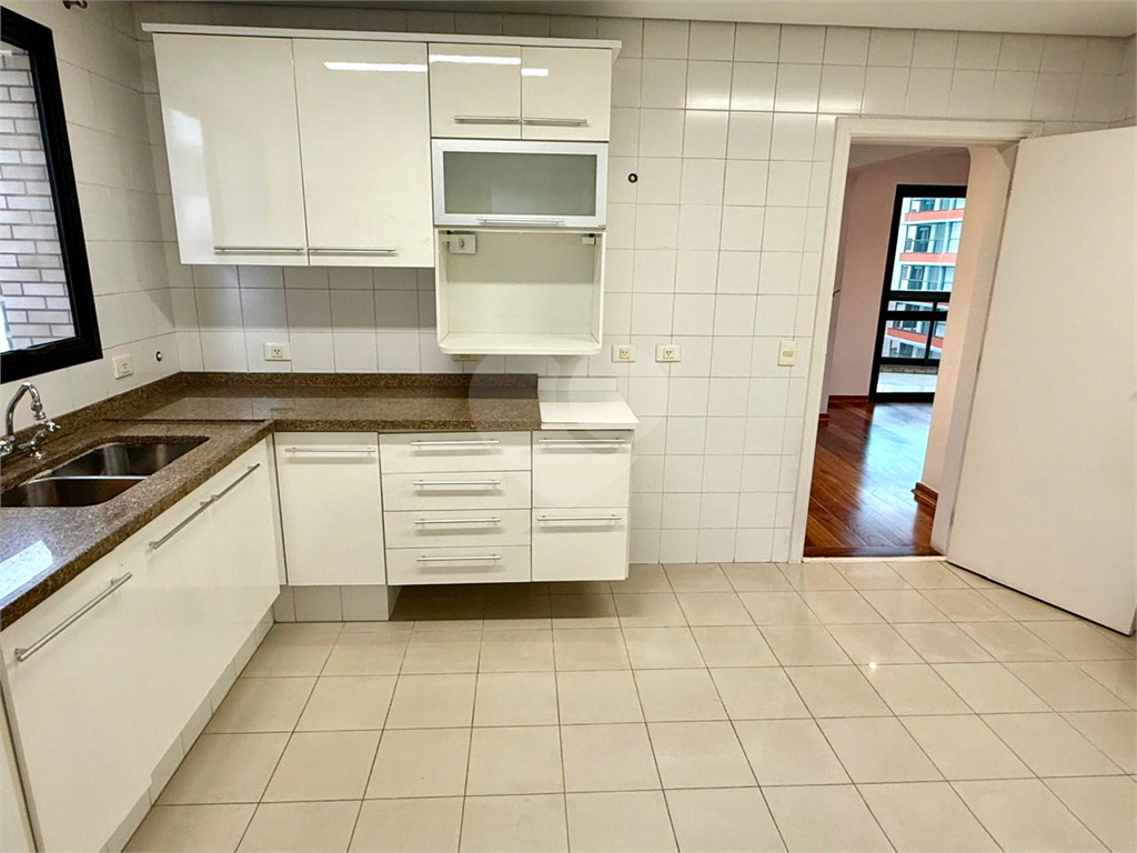 Apartamento a venda - Rua Francisca Julia - Edificio Bianca - 4 suites - 4 vagas fixas - proximo ao Metro Santana - Hall privativo