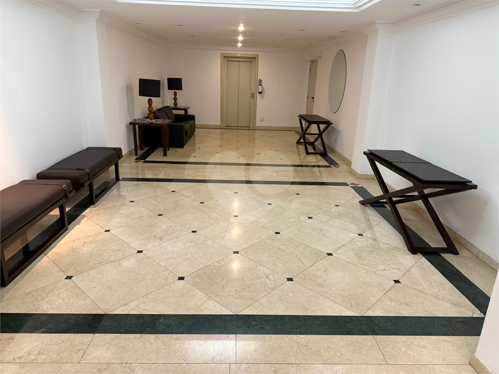 Apartamento a venda - Rua Francisca Julia - Edificio Bianca - 4 suites - 4 vagas fixas - proximo ao Metro Santana - Hall privativo