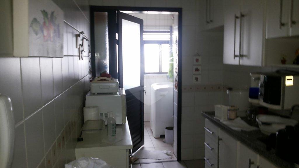 Apartamento à venda com 2 quartos, 60m² - Foto 8