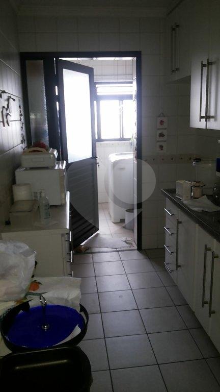 Apartamento à venda com 2 quartos, 60m² - Foto 10