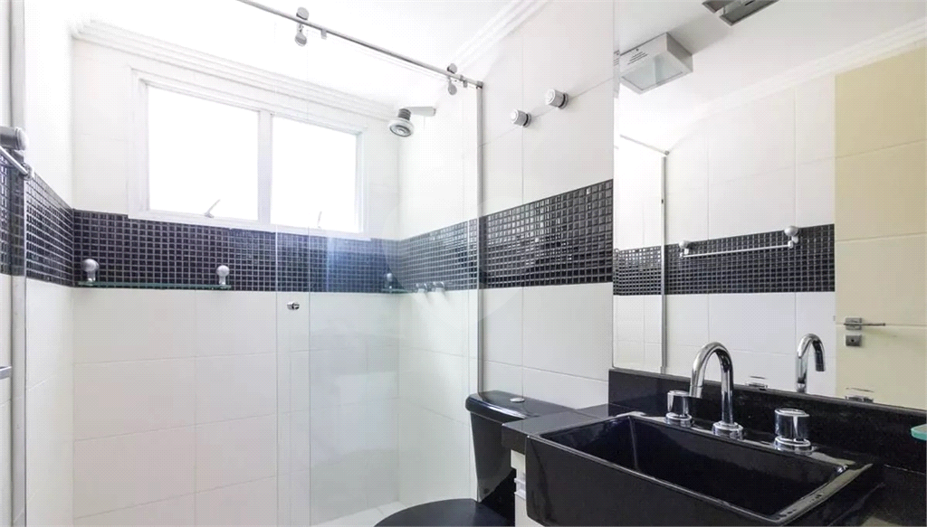 LINDO APARTAMENTO NA AV. BRAZ LEME SENDO 3 DORMITÓRIOS, 1 SUITE,2 VAGAS,DEPÓSITO E LAZER COMPLETO