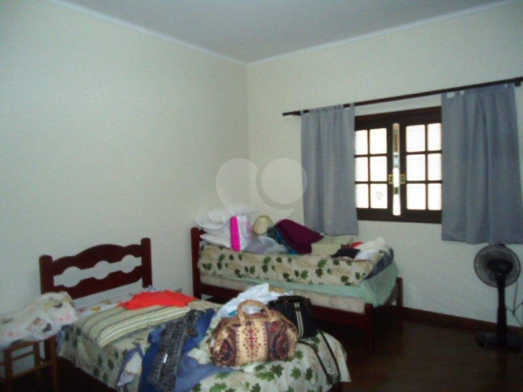 Casa à venda com 3 quartos, 230m² - Foto 11