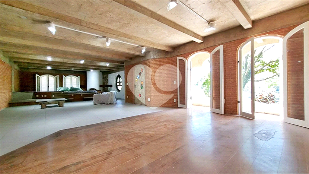 Casa à venda com 3 quartos, 430m² - Foto 13