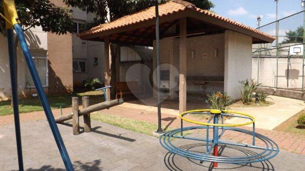 APARTAMENTO em PARQUE NOVO MUNDO