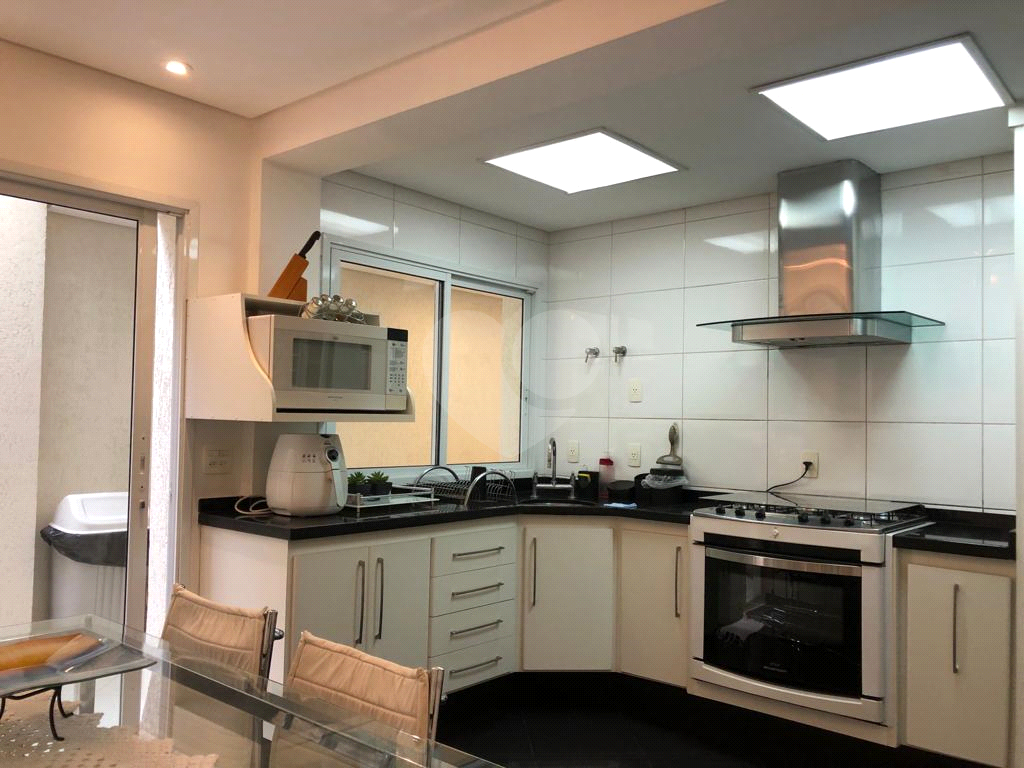 EXCELENTE SOBRADO DE VILA COM GUARITA DE ENTRADA SEGURANÇA SANTANA