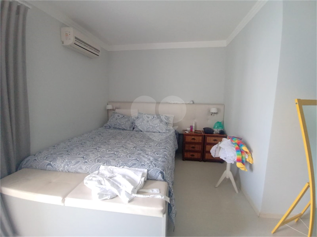 Sobrado à venda com 3 quartos, 300m² - Foto 57