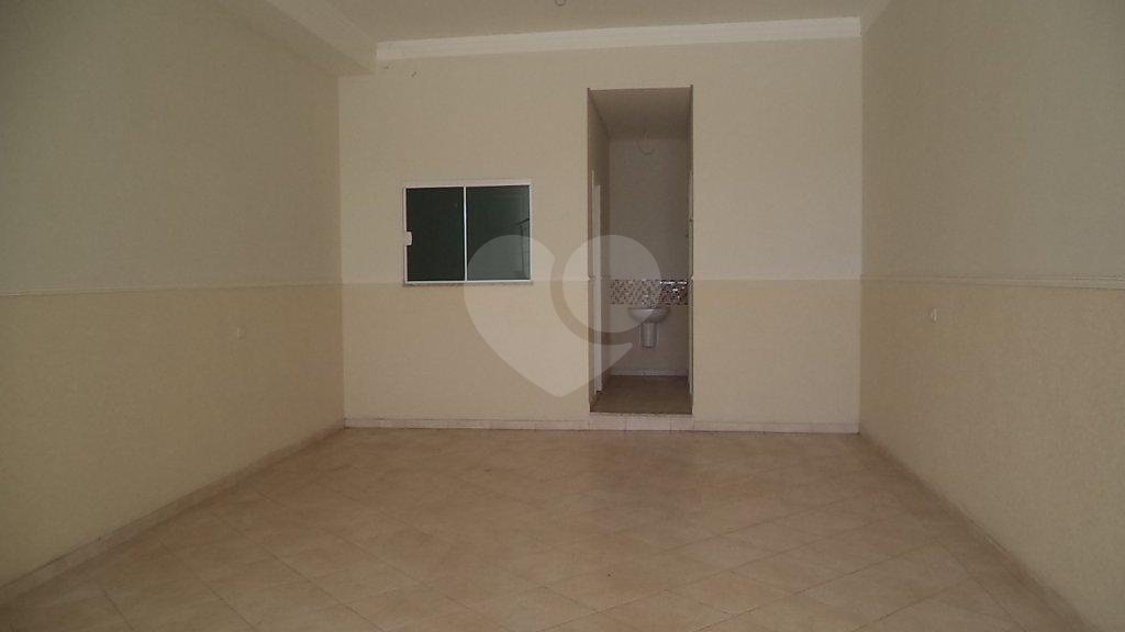 Sobrado à venda com 3 quartos, 300m² - Foto 2