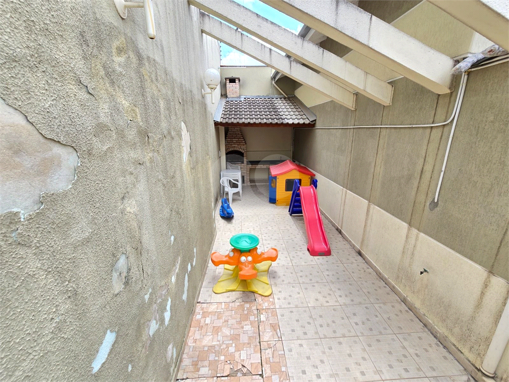 Sobrado de Condomínio à venda | 169 m² | 3 dormitórios, 1 suíte | 2 vagas na Vila Mazzei!