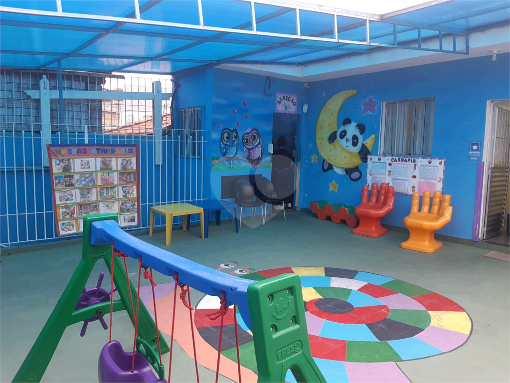 Casa assobradada a venda no Bairro Cachoeirinha 460m²