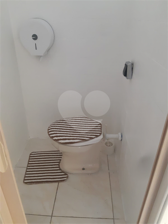 Casa assobradada a venda no Bairro Cachoeirinha 460m²