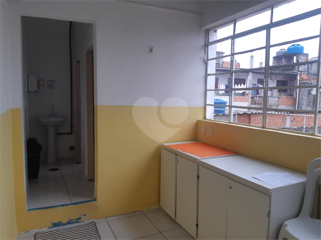 Casa assobradada a venda no Bairro Cachoeirinha 460m²