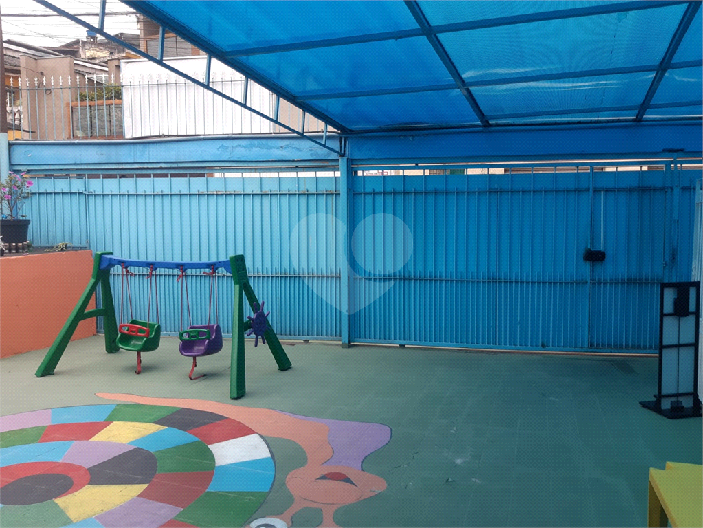 Casa assobradada a venda no Bairro Cachoeirinha 460m²