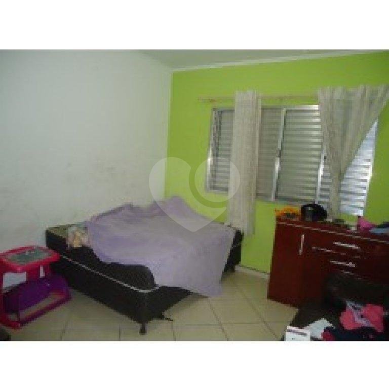 Casa assobradada a venda no Bairro Cachoeirinha 460m²