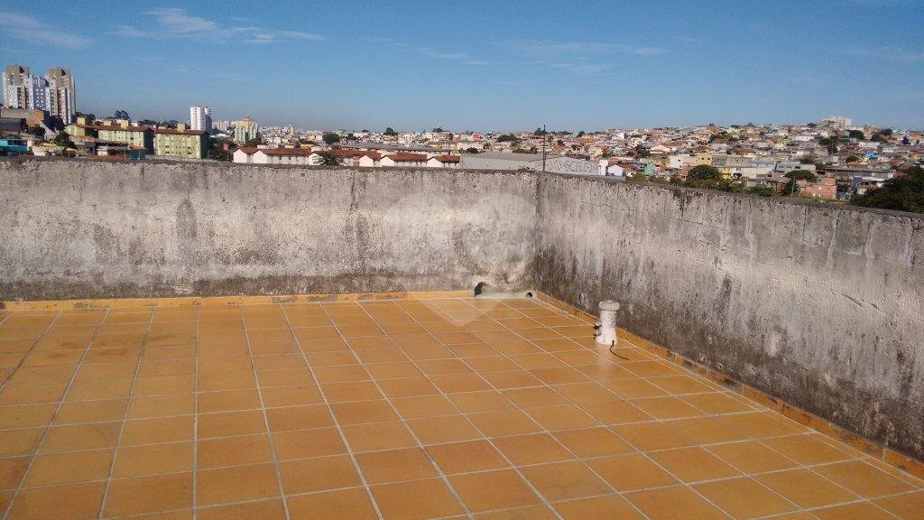 Casa assobradada a venda no Bairro Cachoeirinha 460m²