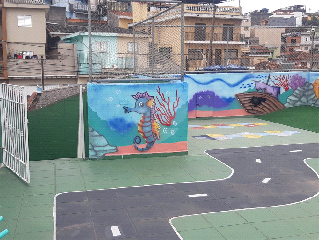 Casa assobradada a venda no Bairro Cachoeirinha 460m²