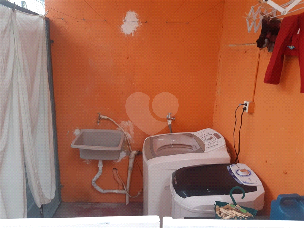 Casa assobradada a venda no Bairro Cachoeirinha 460m²