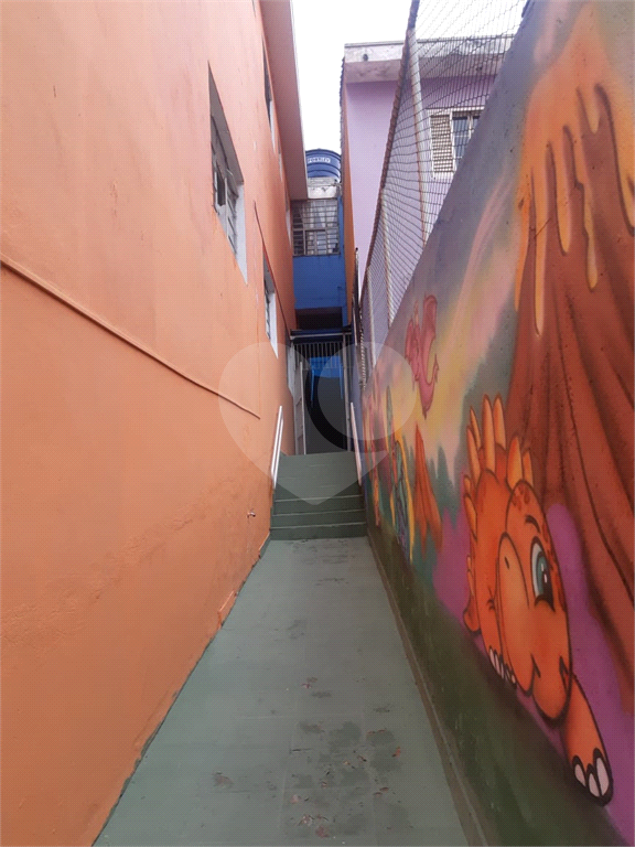 Casa assobradada a venda no Bairro Cachoeirinha 460m²