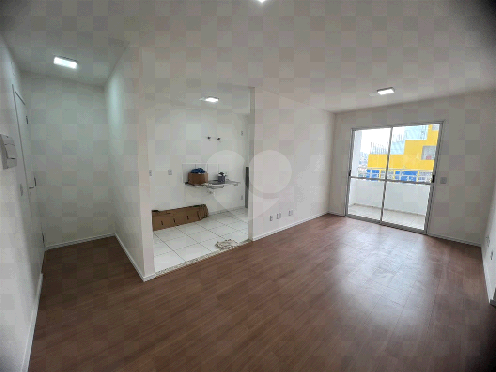 Apartamento à venda com 3 quartos, 69m² - Foto 11