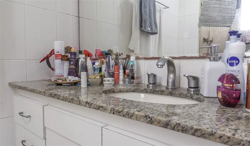 LINDO APTO SANTA TEREZINHA COM 3 DORMITÓRIOS, SENDO 1 SUITE - 2 vagas