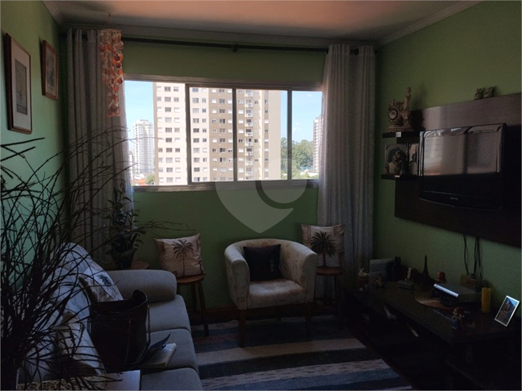APARTAMENTO em SANTANA