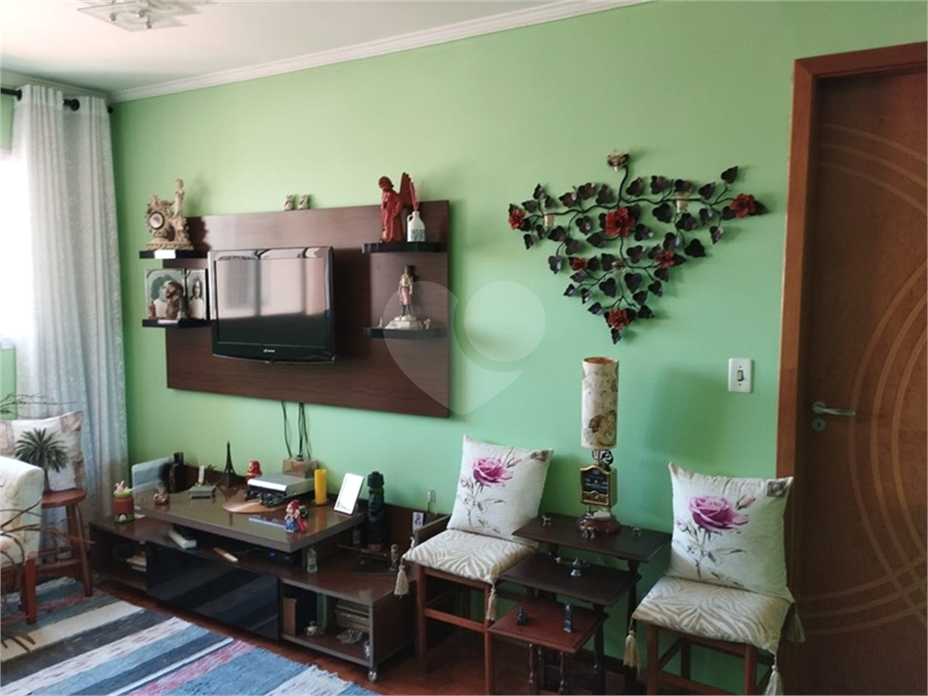 APARTAMENTO em SANTANA