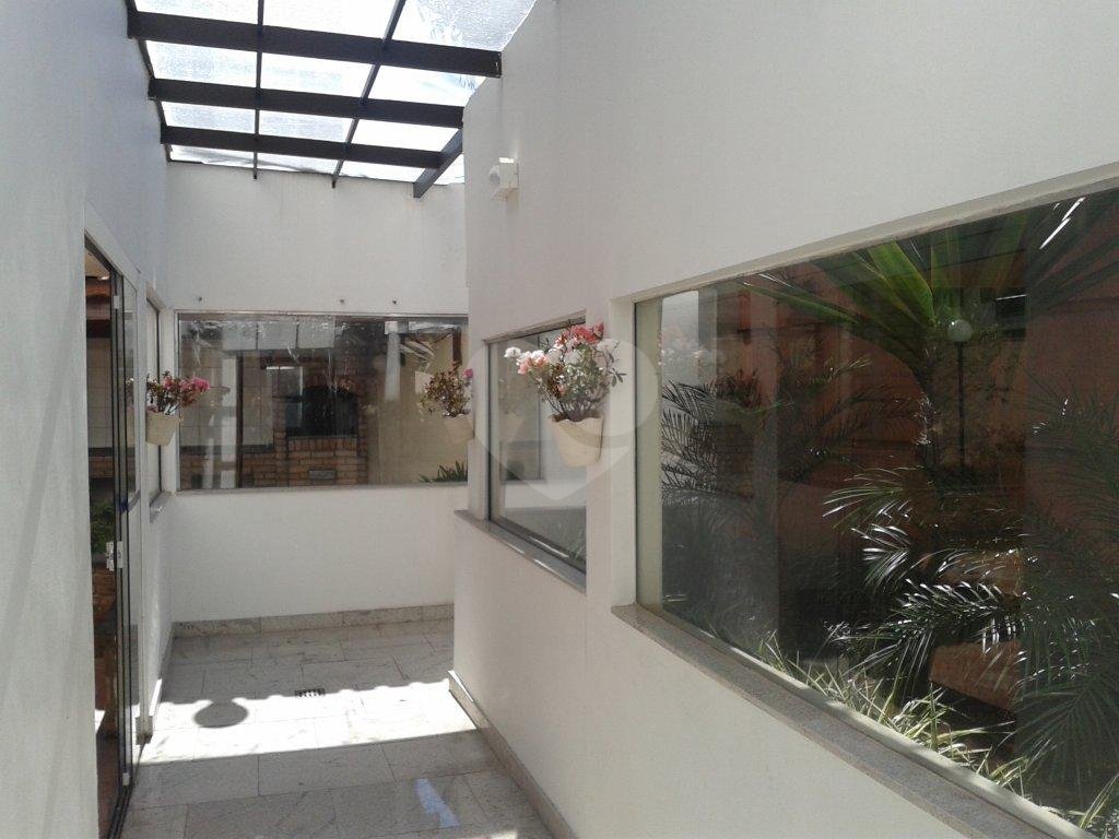 APARTAMENTO em SANTANA