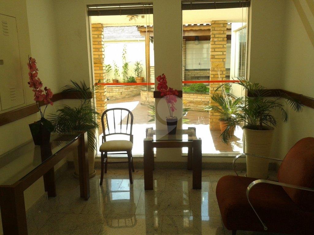 APARTAMENTO em SANTANA
