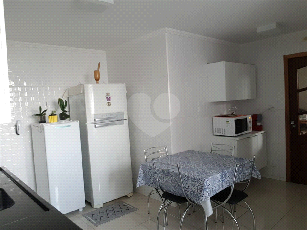 APARTAMENTO em SANTANA