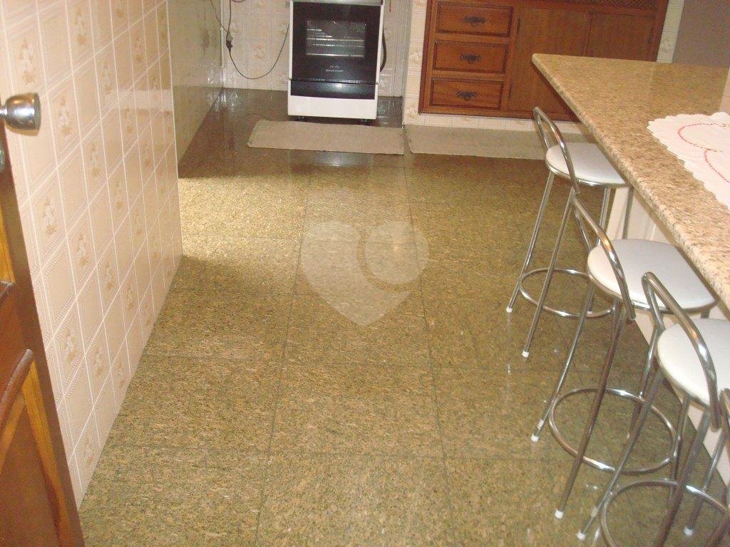 APARTAMENTO em SANTANA
