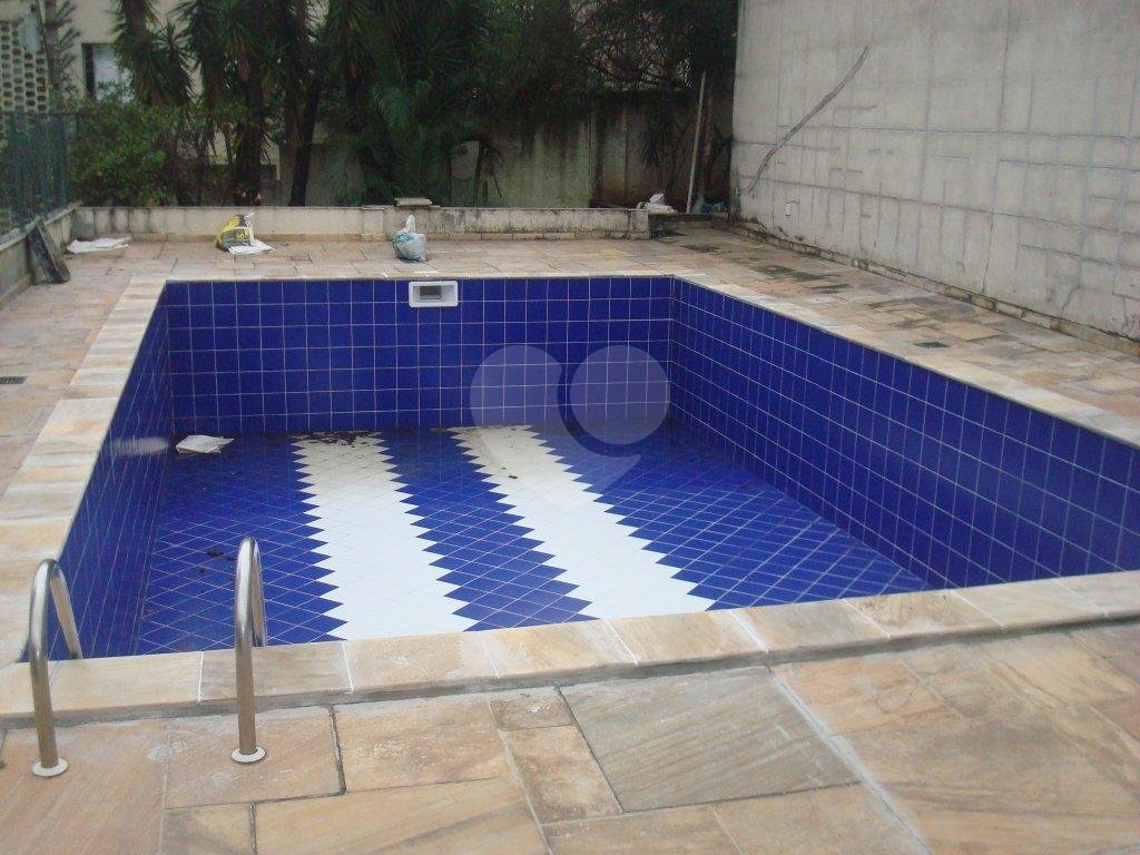 APARTAMENTO em SANTANA