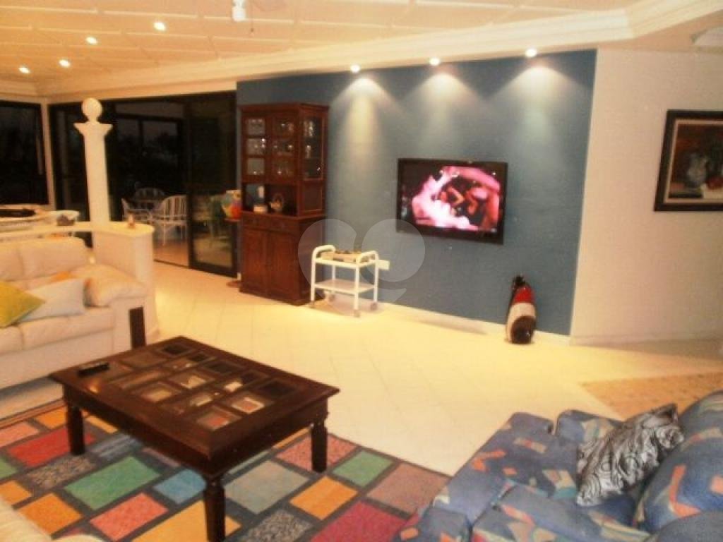 APARTAMENTO NA RIVIERA COM 4 SUITES, 3 VAGAS DE GARAGEM, 