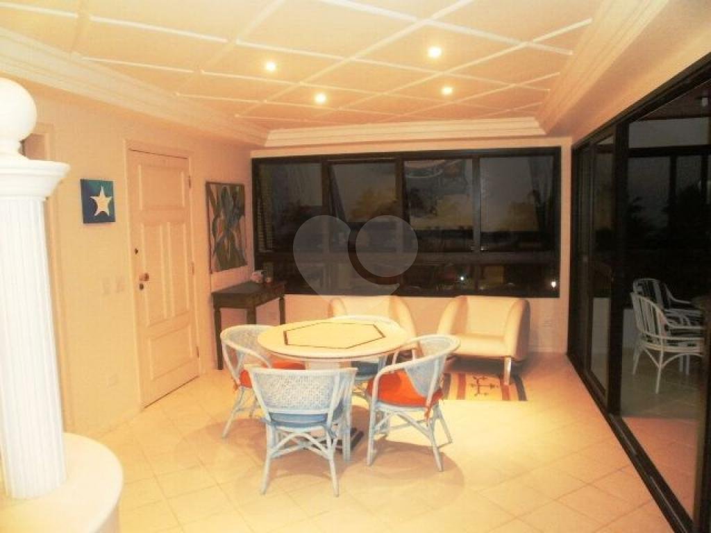 APARTAMENTO NA RIVIERA COM 4 SUITES, 3 VAGAS DE GARAGEM, 