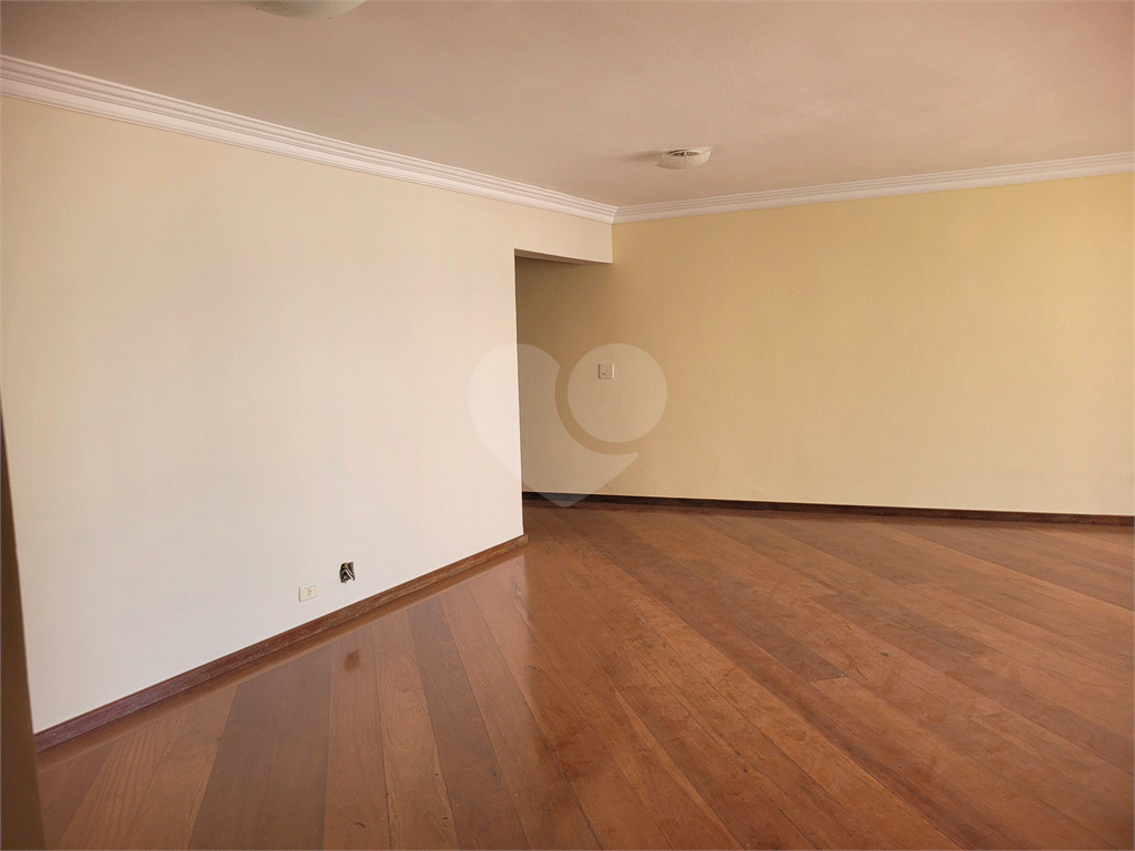 APARTAMENTO em SANTANA