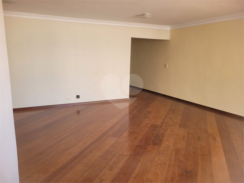APARTAMENTO em SANTANA